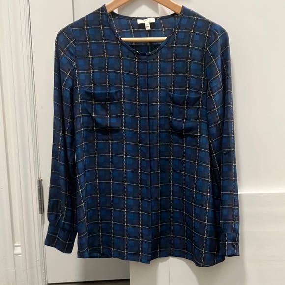 Joie Silk Button Down Patterned Blouse Size XXS - Picture 2 of 6